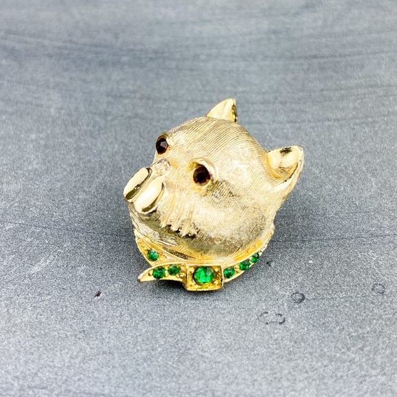 Vintage Rhinestone Bull Dog Boxer Figural Animal Pin Canine Green Collar 40s 50s - Picture 1 of 7